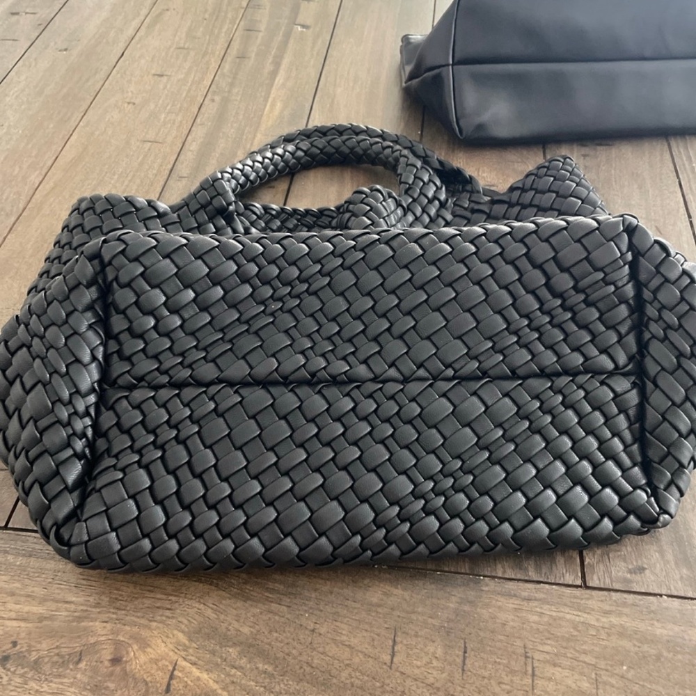 Woven Shoulder Bag - Picture 9 of 13